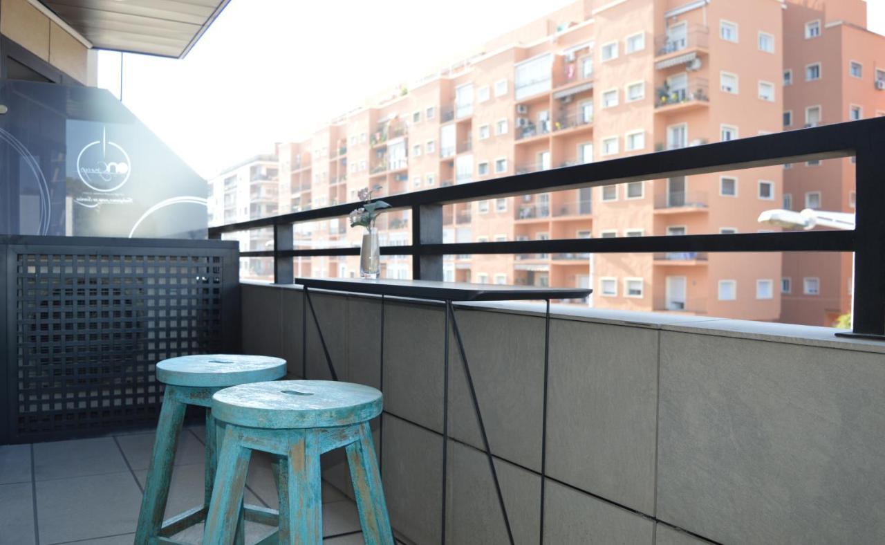 On Suites Sevilla Apartments Designed For Adults ภายนอก รูปภาพ